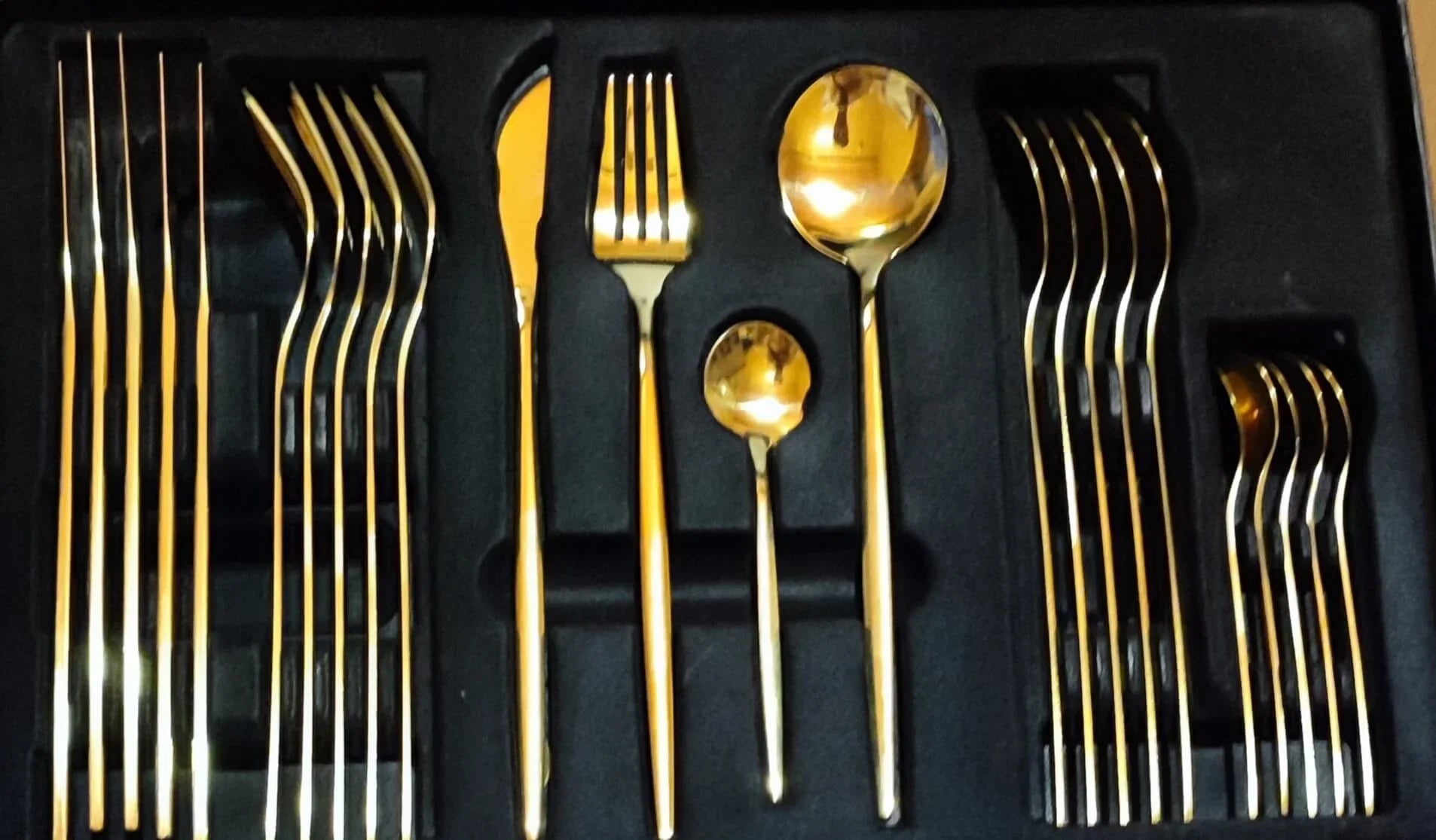 24PCs STAINLESS STEEL CUTLERY SET