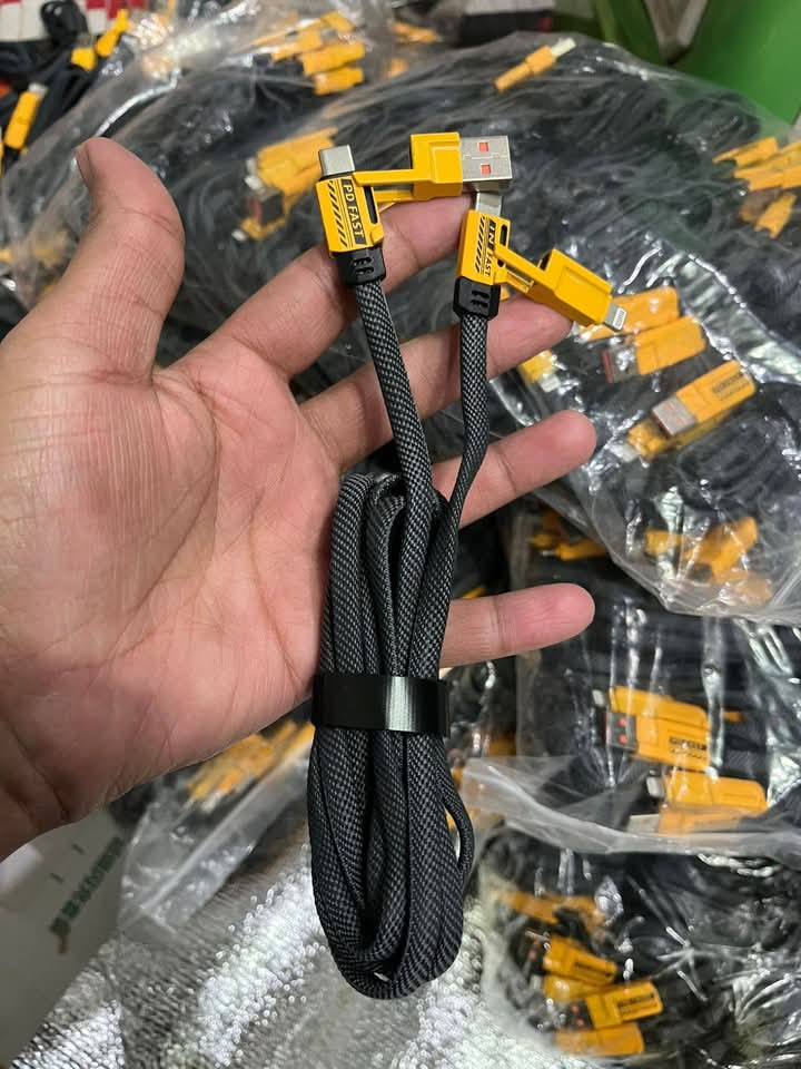 4-in-1 Fast Charging Data Cable