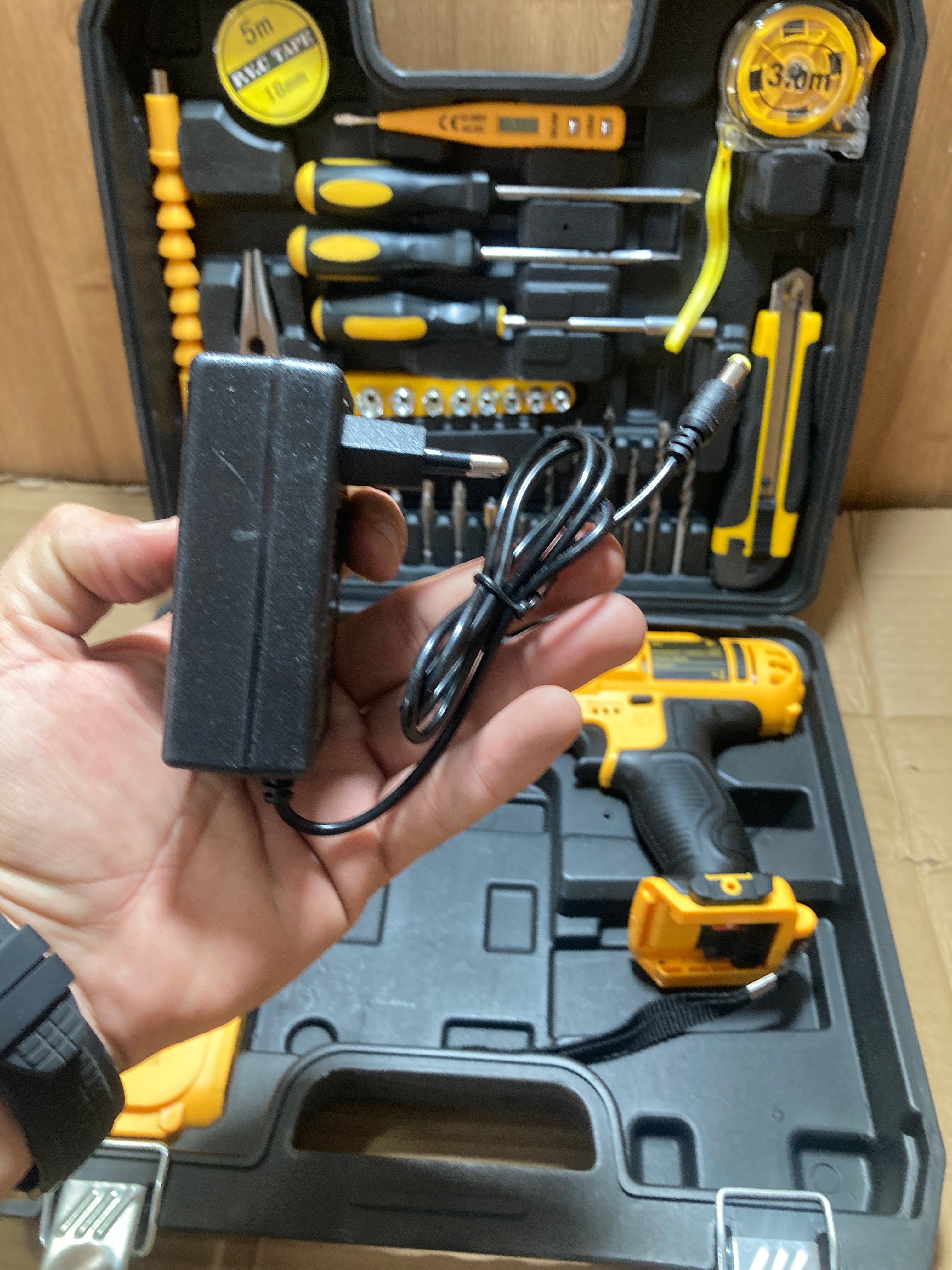 DEWALT 48V Rechargeable Drill Machine with Tool Kit