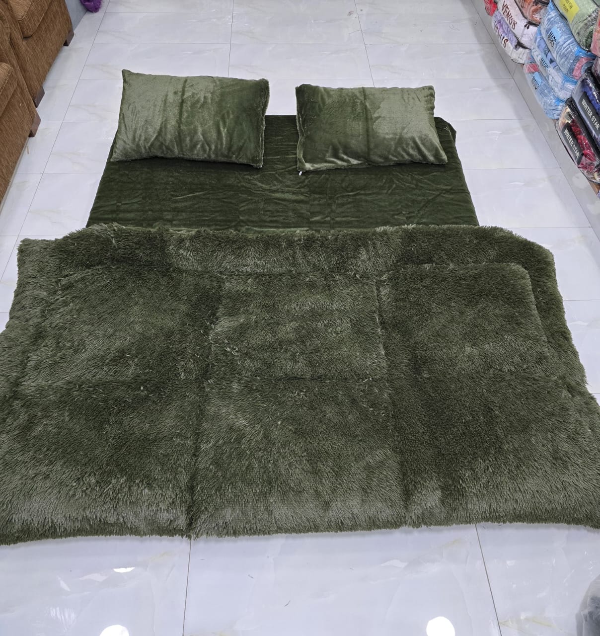 Imported 4pcs Blanket/BedSheet Set.