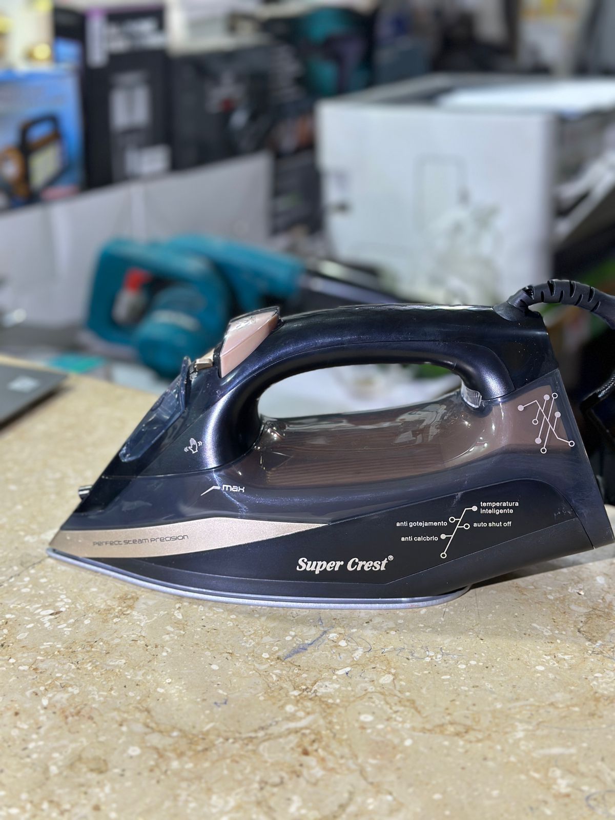 SUPER CREST STEAM IRON